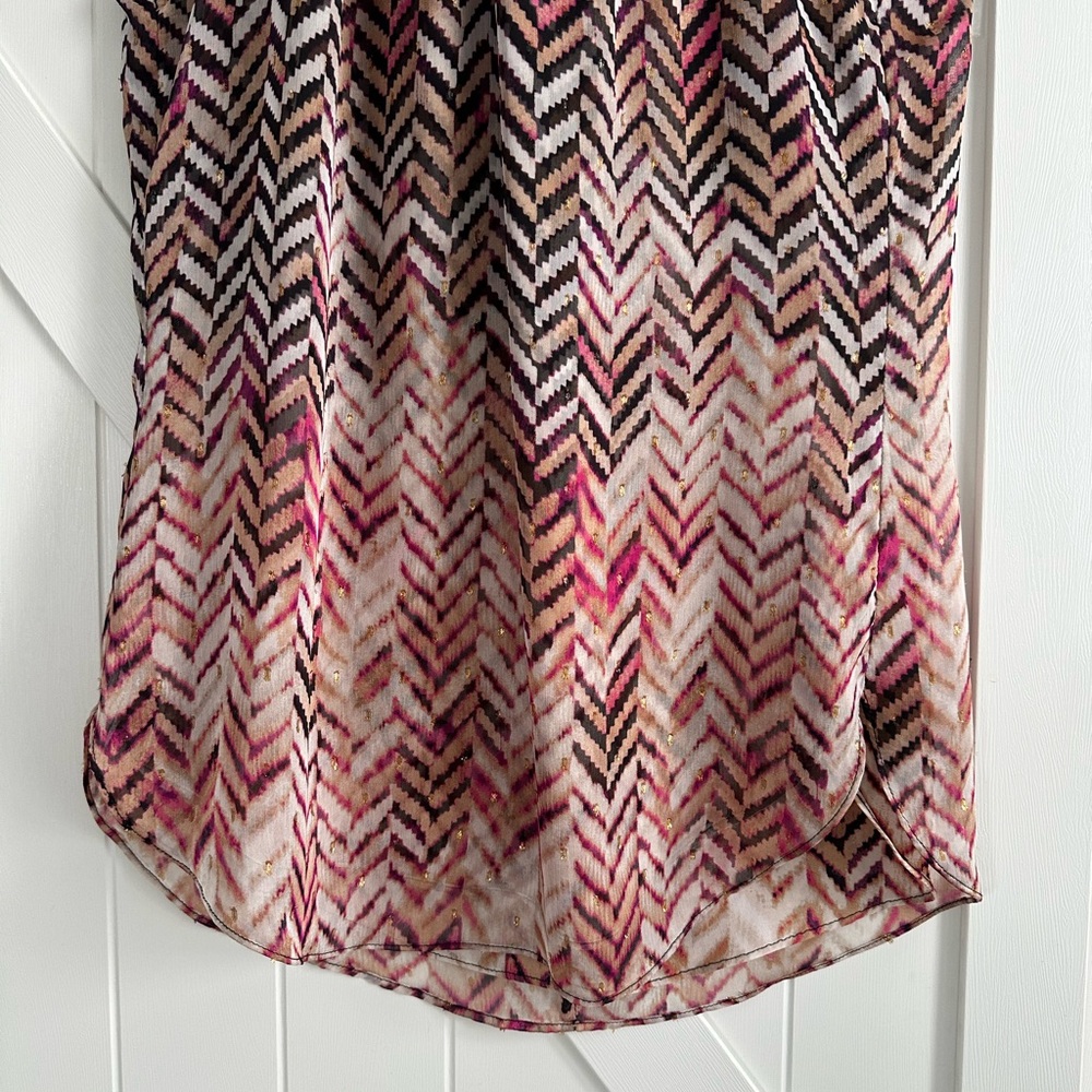 White House Black Market Chevron Tie Neck Blouse Size 0 Sleeveless Multicolor - Picture 3 of 8